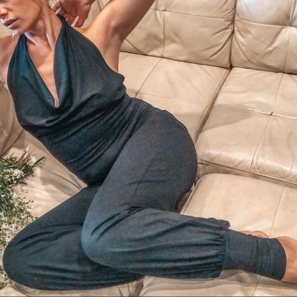 ARIA LATTNER JUMPSUIT - Picture 5 of 13